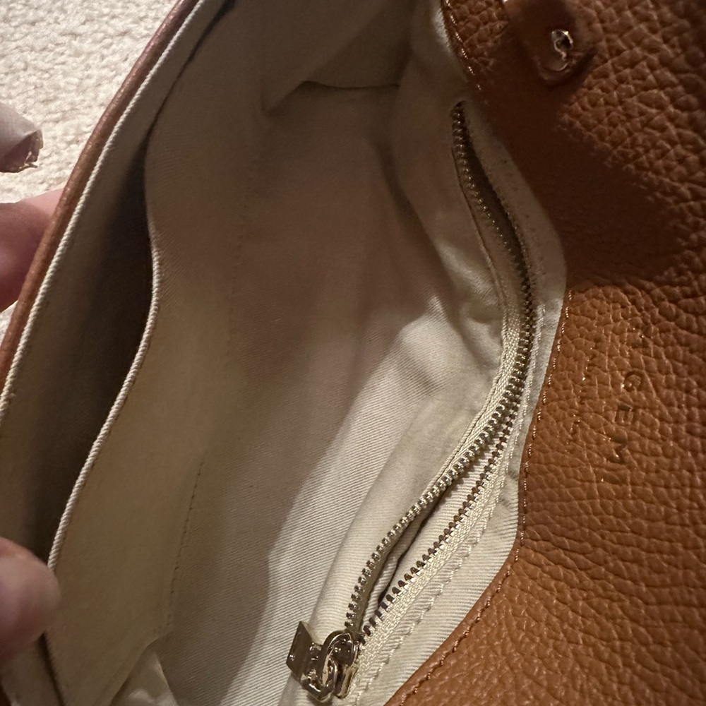 M. Gemi Tan Leather Wristlet/crossbody - Picture 9 of 10